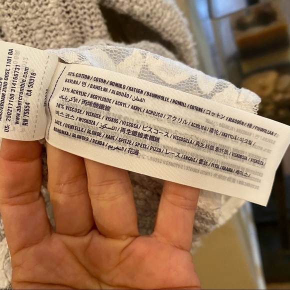 ABERCROMBIE Kids Light Gray Knit Lace Hoodie Sweater Size 15/16 - Picture 7 of 7